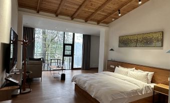 Yihuang Zhuliguan Minghao Guesthouse