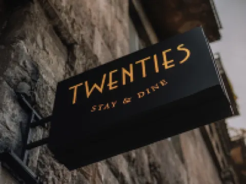 Hotel Twenties Tbilisi - Stay & Dine トビリシのホテル
