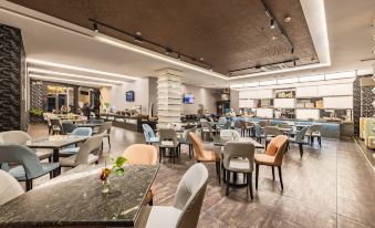 Kunming Langwei Hotel (Kunming Railway Station Branch)