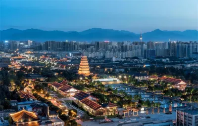 Yuecheng Zhixuan Garden Hotel (Xi'an Big Wild Goose Pagoda Datang Sleepless City) Hotels near Changning Palace Racecourse, Chang'an District