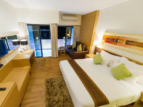 ห้องริมสระน้ำ