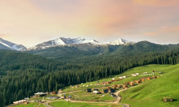 Joan Kushtai Joong Valley Bay Wild Luxury Camp