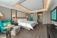 Xana Hotelle Hotel (Qionghai Zhengfu Railway Station)