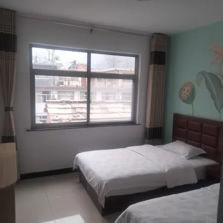 Linzhou Jingtin Xuan Homestay (Shibanyan Town)
