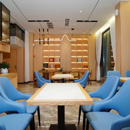 Licheng Hotel (Shalang Town New City Park Branch)