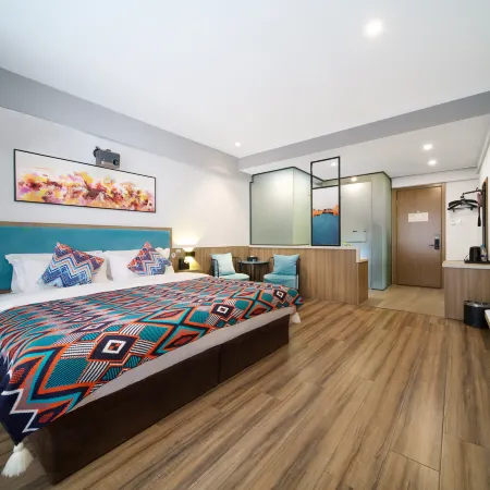 Kaiyuan Liju Hotel (Dalian Railway Station Zhongshan Square Subway Station Branch) Hotels in Dalian