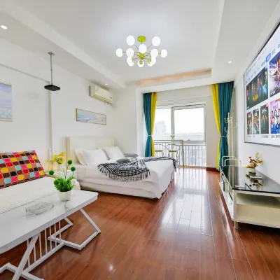 Dalian Xinghai Style Boutique Homestay (Xinghai Square Branch) Hôtels à proximité de : Place Xinghai