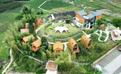 Baiyun Impression · Under Shizishan Homestay