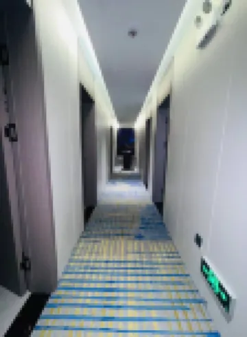 โรงแรมหลานจิน (ศูนย์การค้าตะวันออก ถนนเจียนเช่อ เฟยเซียน)