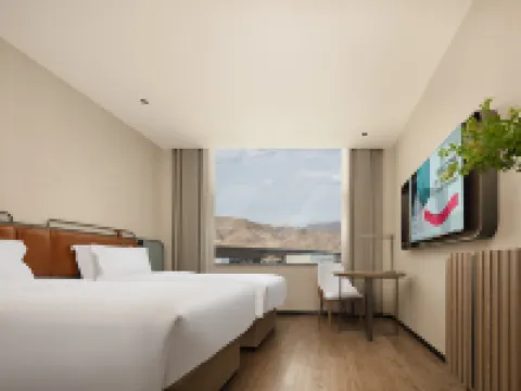 Echarm Hotel (Gyantse Zongshan Ancient Fortress) Hotels in Gyantse