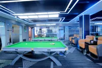 Lanbo E-sports Hotel (Phoenix Ancient City)