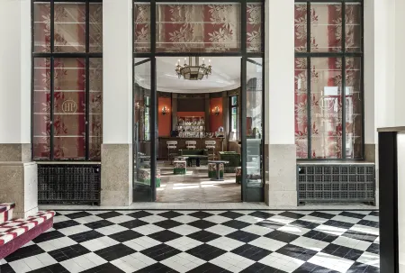 Hôtel de la Poste Отели рядом с достопримечательностью «Marche aux Vins»