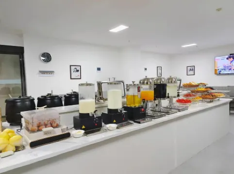 Jinjiangyuan Hoilday Hotel