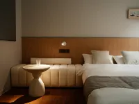 Painting House Hotel (West Lake Hubin Hefang Street) Hotels near Qinghe Square