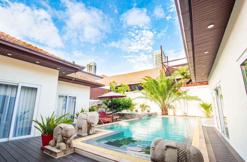 Seaside Villa 2 Pools,beach at 50m photo 5