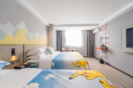 Borrman Hotel (Beihai Beibu Gulf Plaza Old Street) Отели рядом с достопримечательностью «Guantouling Sightseeing Platform»