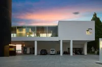 Floral Lux Hotel·Wuhu Art Hotel (Binjiang Park Branch) Các khách sạn gần Yanyudun