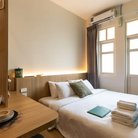 Belivin99 Residence Chinatown Отели рядом с достопримечательностью «Школа Дебсирин»