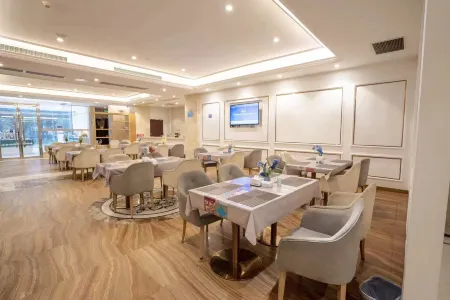 Vienna Classic Hotel (Foshan Sanshui Wanda District) Отели рядом с достопримечательностью «Guangdong University of Business Studies»