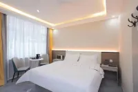 Changchun Mango Hotel (Dama Road Xintiandi Shopping Park)