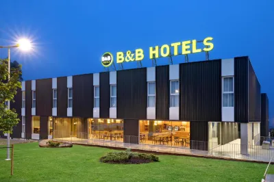 B&B HOTEL Santiago Milladoiro Hotels in Ames