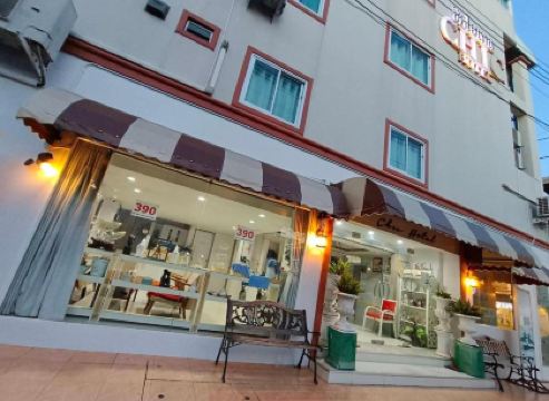Chic Hotel  Suratthani