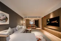 Luoyang Huamao Chunsong Hotel