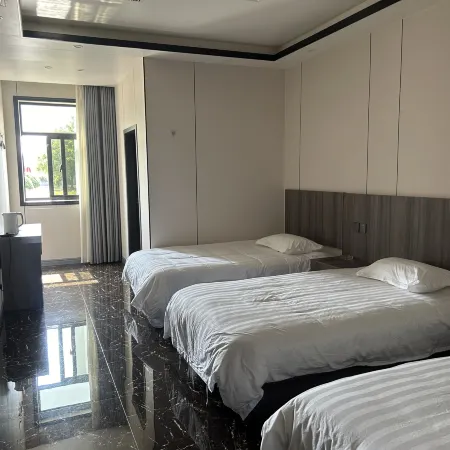 Lumeng Hotel