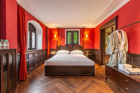 Beijing Xiaofengxian Mansion Hotel（Tiananmen Square Qianmen Pedestrian Street） Отели рядом с достопримечательностью «Jiahe Park»