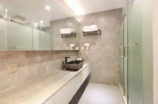 Mingsu Hotel (Nanning Baisha Avenue Tingzi Pier)