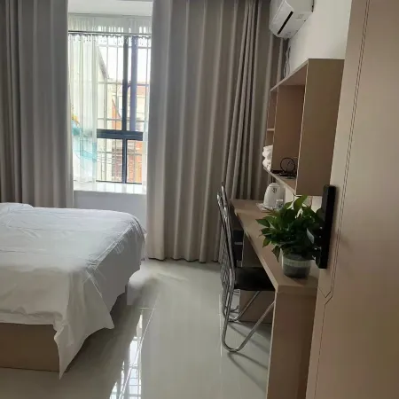Lugang Hotel (Jiayu Sanhu Lianjiang)