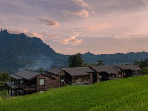 Trip.com Group Country Retreats (Zhang Jiajie Manson Joint Resort）