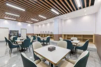 Kuerle Ouyue Hotel (Renmin East Road Kongque River Branch)