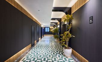 Blackstone S designer hotel (Ningbo Beilun Yintai City branch)