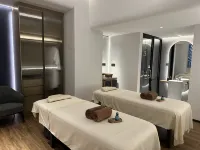 One World Hotel - spa