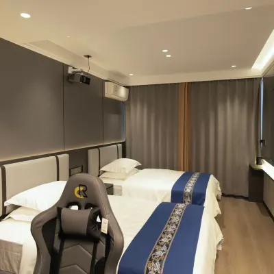 Dushi Huayuan Zhixuan Hotel Hotels near Boxing People's Park