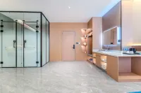 Ningzhou Hugo Hotel