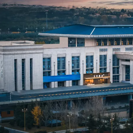 JI Hotel (Luoyang Longmen Zhan Qian Guangchang)
