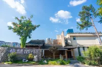 Twin Stay · Wubanshan Swimming Pool Resort Hotel - bar