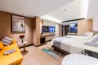 Yeste International Hotel (Mangshi Square · New Play Factory Branch)
