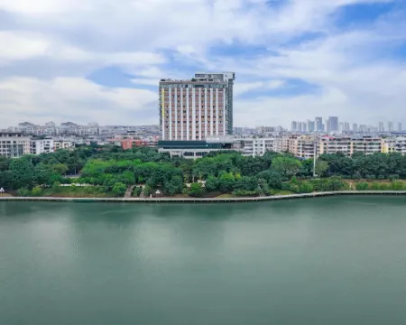 贑州香江灣インターナショナルホテル(章貢区江南宋城歷史文化観光エリア) 贛州のホテル