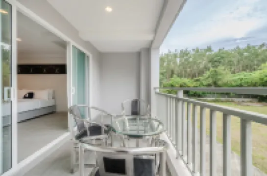 Kokotel Khao Lak Isara Casa Hotel a Distretto di Takua Pa