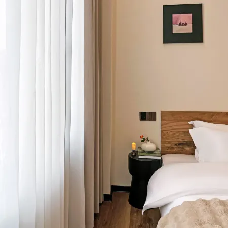 Chunye Design Guesthouse (Blue Tears)