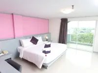 Convenient Grand Plus Hotel Suvarnabhumi Hotels in Bang Sao Thong