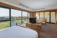 Hilton Pyramids Golf