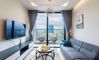 5. Suites H..