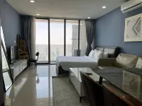 The Peak Service Apt By David