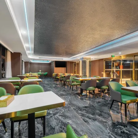Gushi Yibai International Hotel
