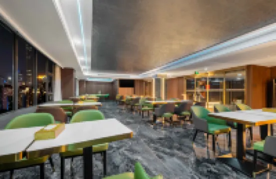 Gushi Yibai International Hotel