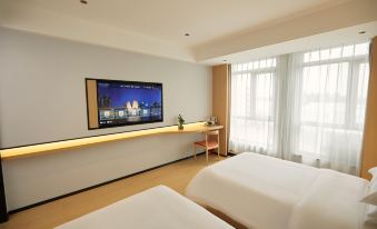 Xinji Hotel  (Xinzheng Guodian Town Golden Avenue Branch)